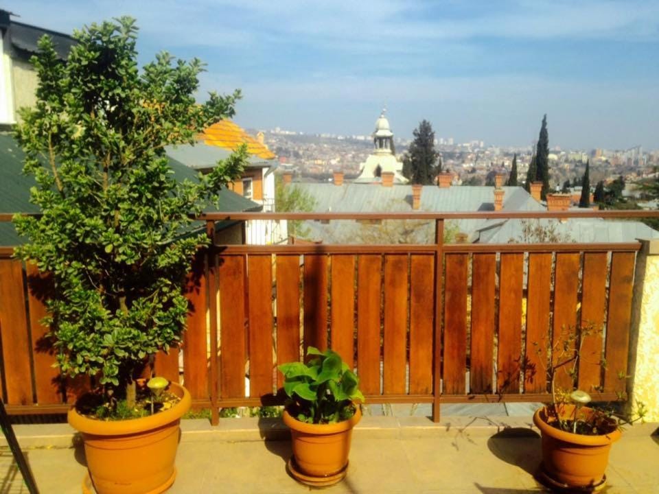 Balcony/Terrace, City view, Landmark view, Mountain view