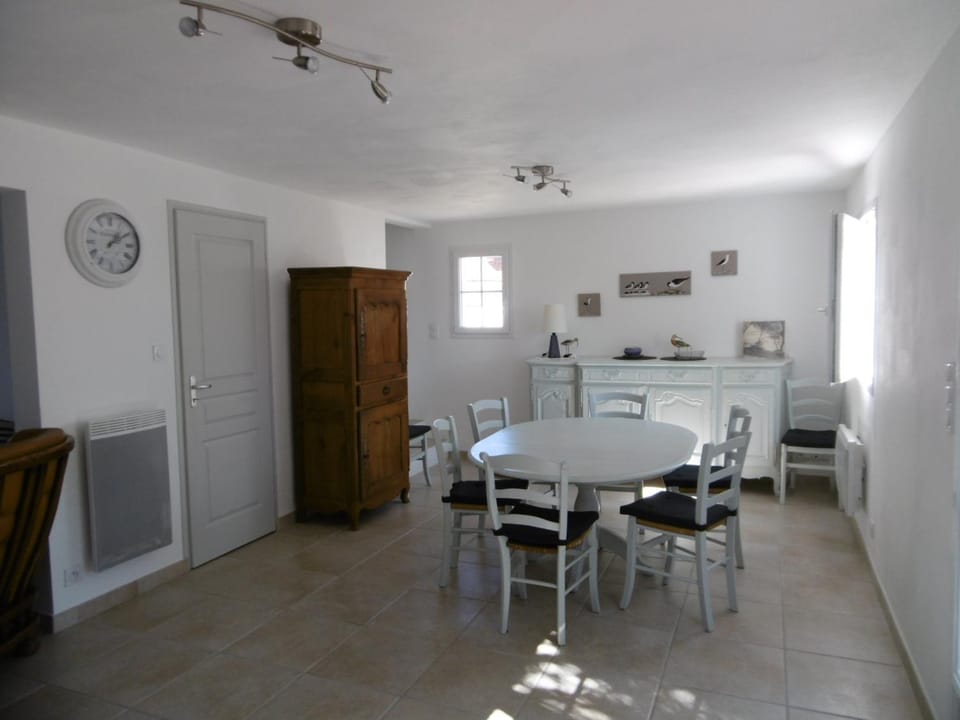 Maison 8 Pers, Proche Plage et Commerces, Noirmoutier - FR-1-823-84 House in Noirmoutier-en-l'Île