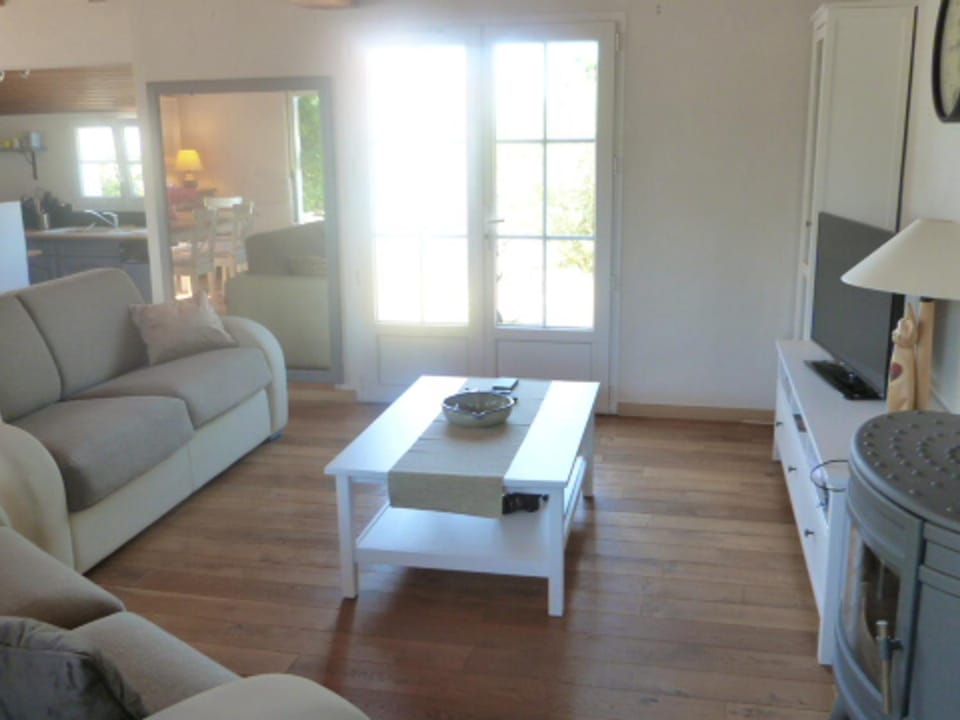 Maison Confortable Barbâtre 4/6 Pers - Proche Plage et Commerces - WiFi Gratuit - FR-1-823-91 House in Pays de la Loire