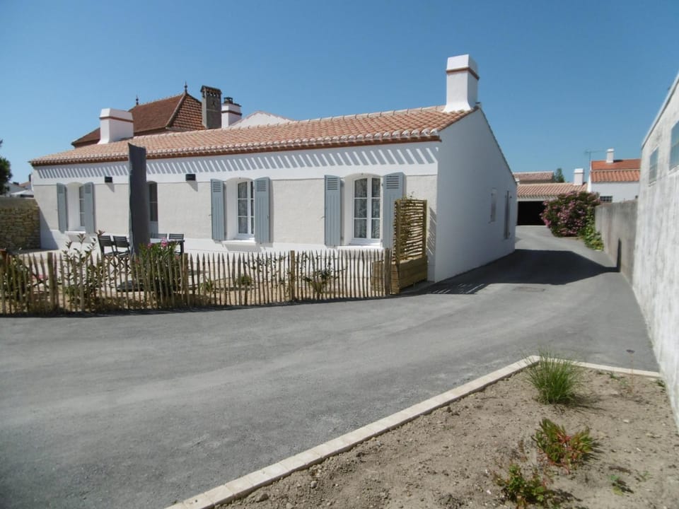 Maison rénovée 2019 proche plage avec jardin privé - FR-1-823-89 House in Pays de la Loire