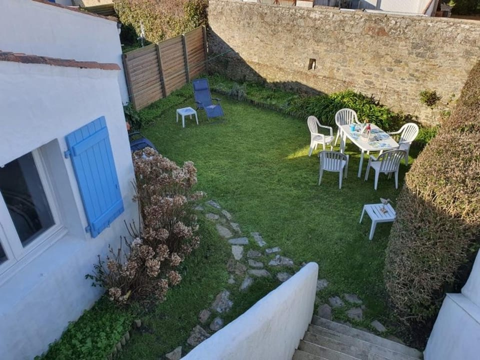 Maison de Bourg à Noirmoutier - 6 Pers, Secteur Calme, Parking, Animaux Admis - FR-1-823-82 House in Noirmoutier-en-l'Île