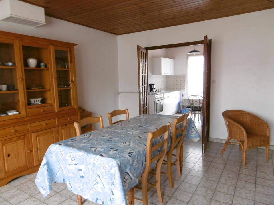 Maison spacieuse à Barbâtre, proche plage, animaux admis - FR-1-823-108 House in Pays de la Loire