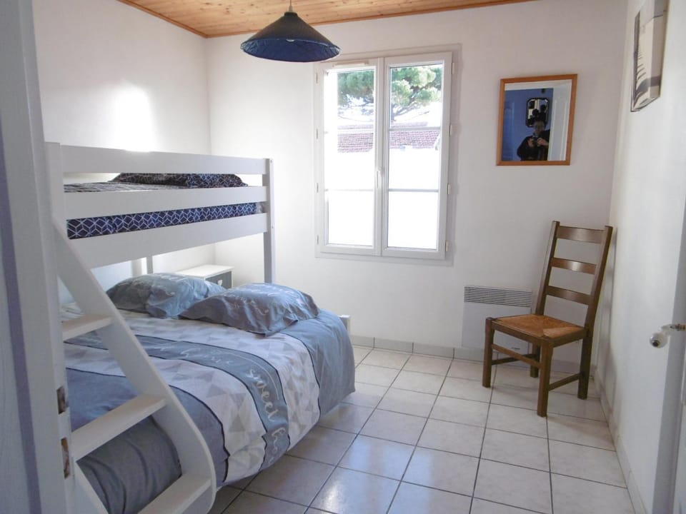 Maison spacieuse à Barbâtre, proche plage, pour 6 pers - FR-1-823-125 House in Pays de la Loire