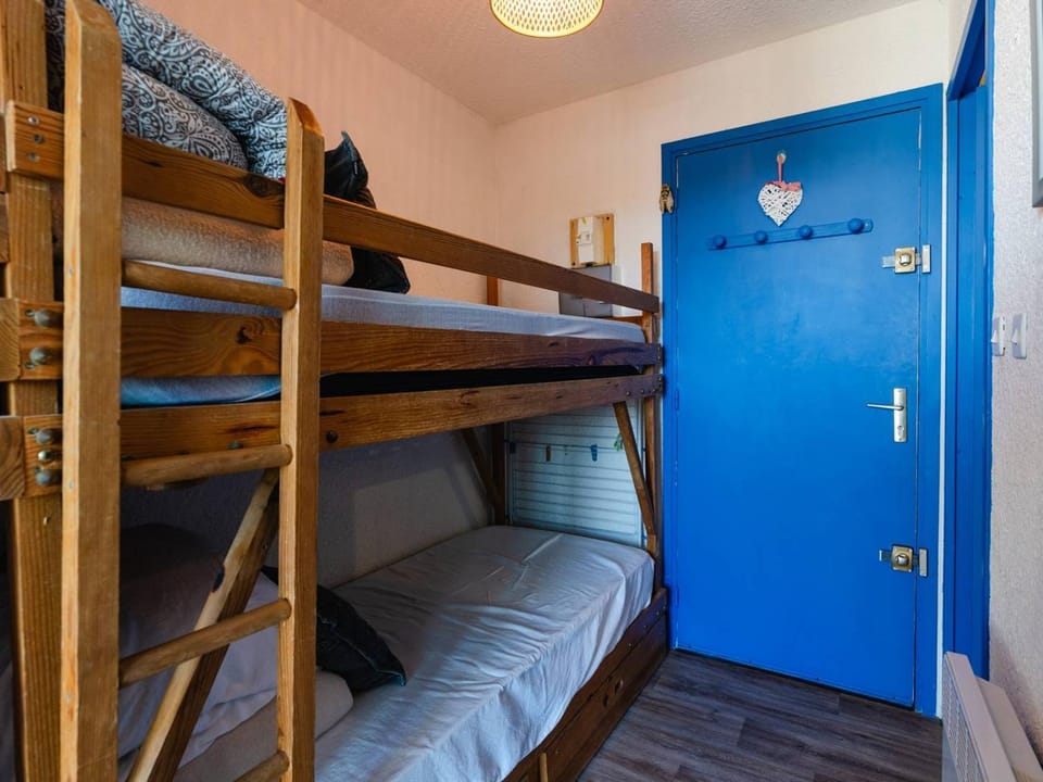 Studio cabine avec terrasse, animaux admis, pour 4 personnes - FR-1-409A-33 Cabin in Gruissan