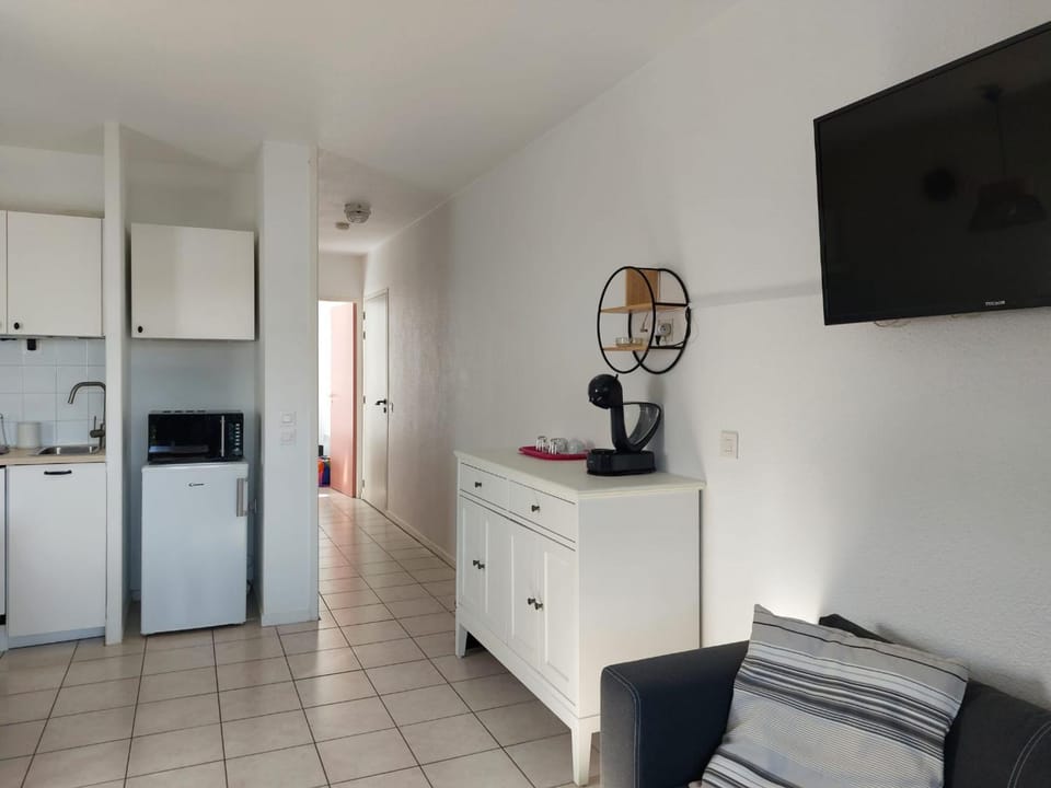 Charmant T2 avec piscine à 2 min de la plage - FR-1-239-1104 Apartment in Ciboure