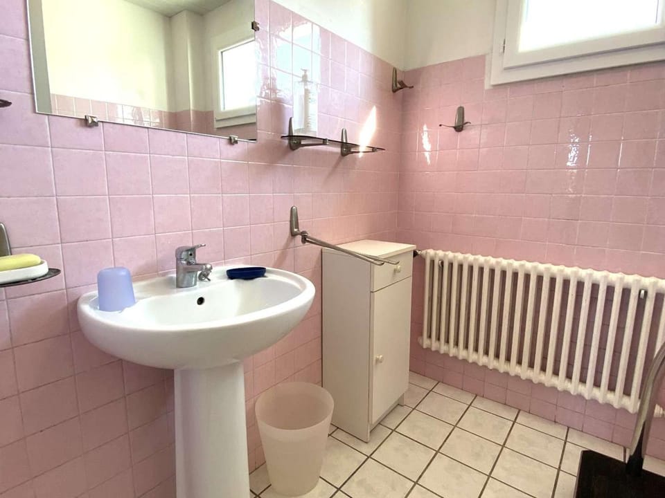 Grande maison familiale proche plage, 200m Mer, Trégastel - FR-1-368-457 House in Trégastel