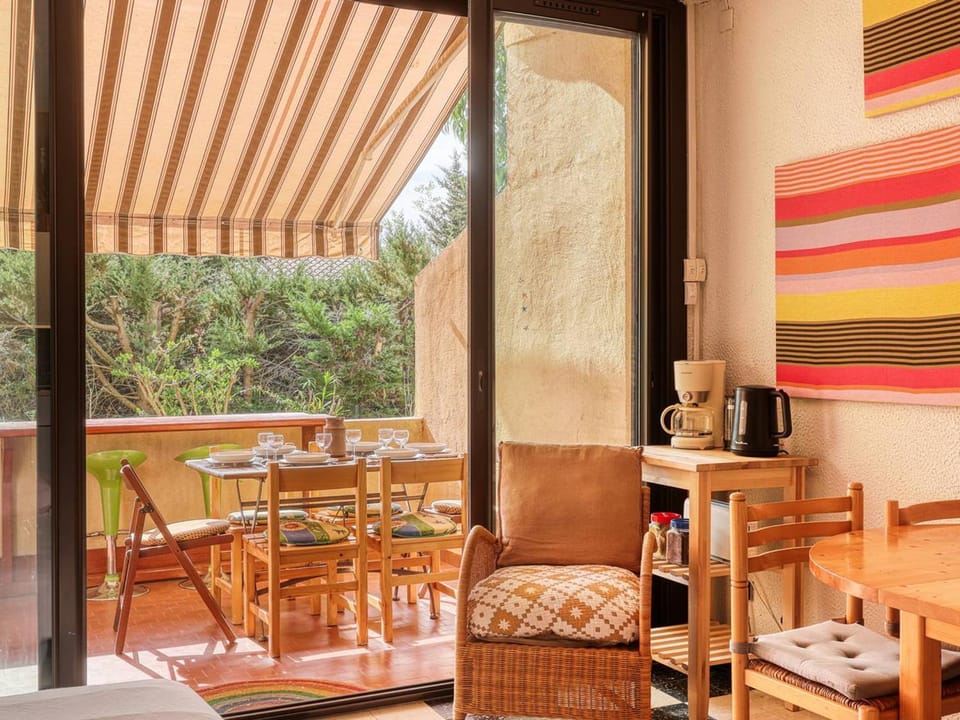 T3 Climatisé avec Parking, Proche Plage - FR-1-816-25 Apartment in Bormes-les-Mimosas
