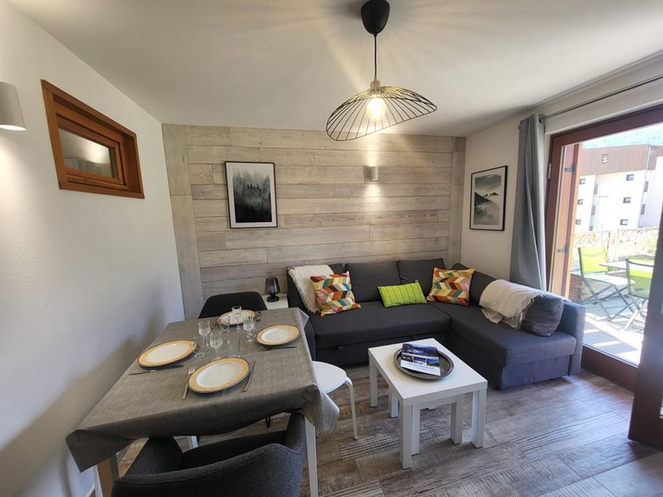 Studio moderne à Montgenèvre avec garage intégré - FR-1-266-245 Apartment in Montgenèvre