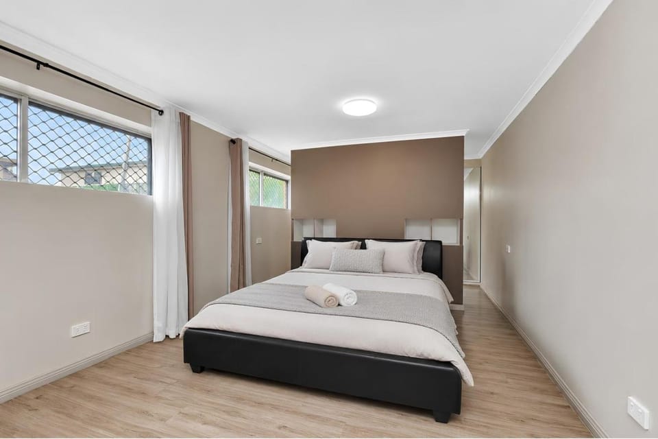 Bed, Photo of the whole room, Bedroom, towels, wardrobe