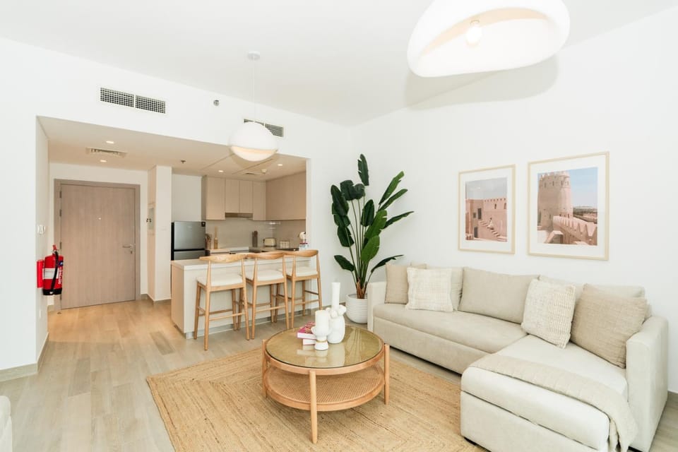 Kitchen or kitchenette, Living room, Seating area, Dining area, air conditioner