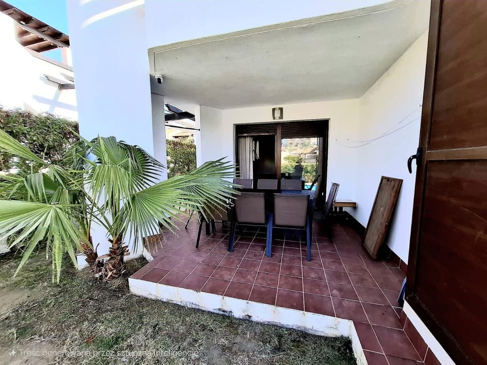 Property building, Garden, Balcony/Terrace, Balcony/Terrace, Dining area, Garden view