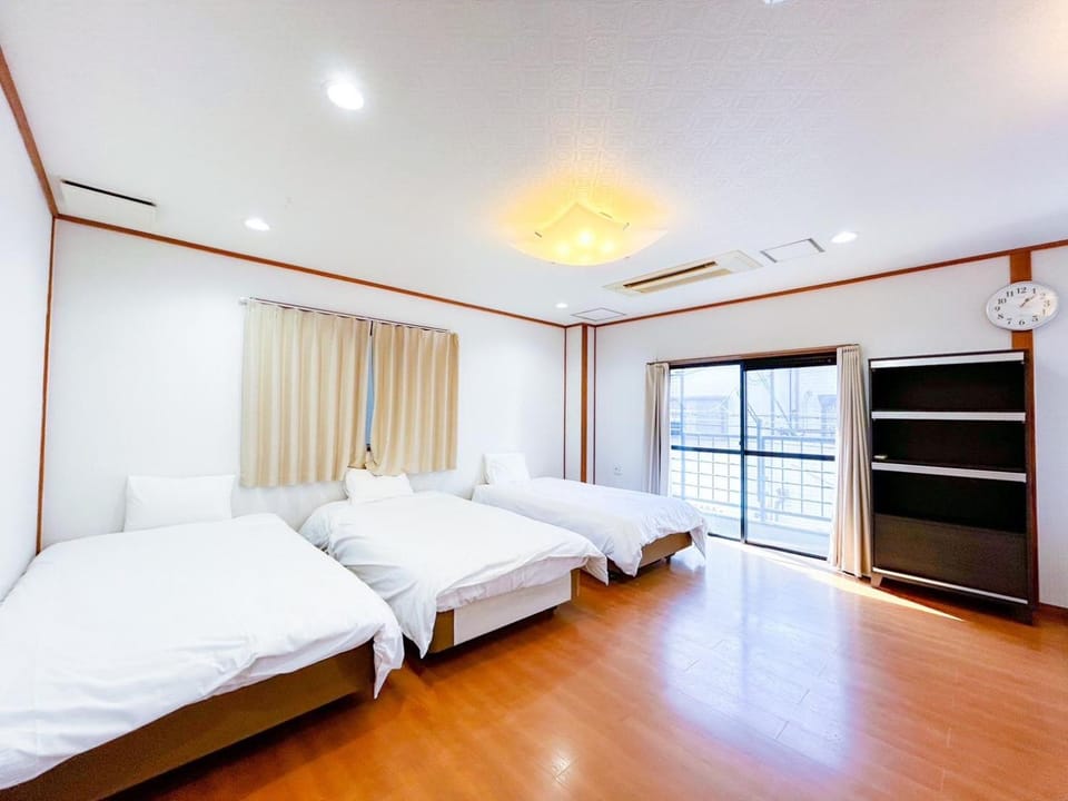 Bedroom, air conditioner