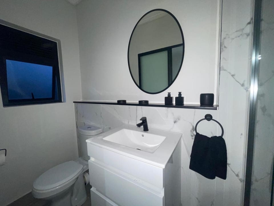 Luxor Sky Waterfall city Apartment in Sandton