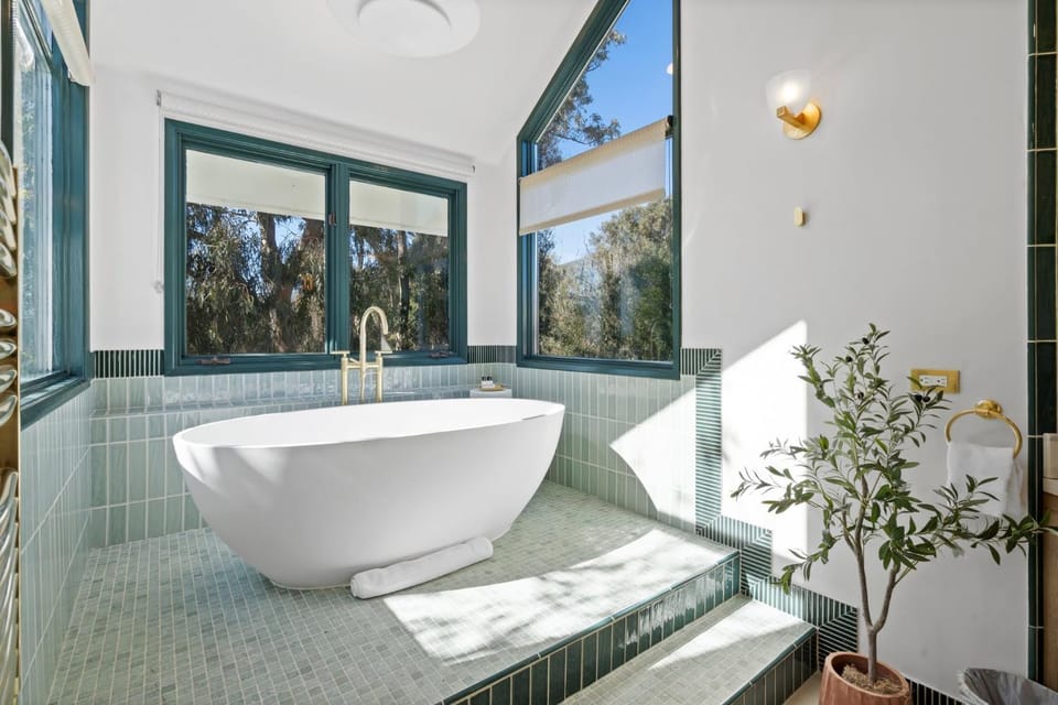 Malibu Park by Stay Awhile Villas House in Zuma Beach