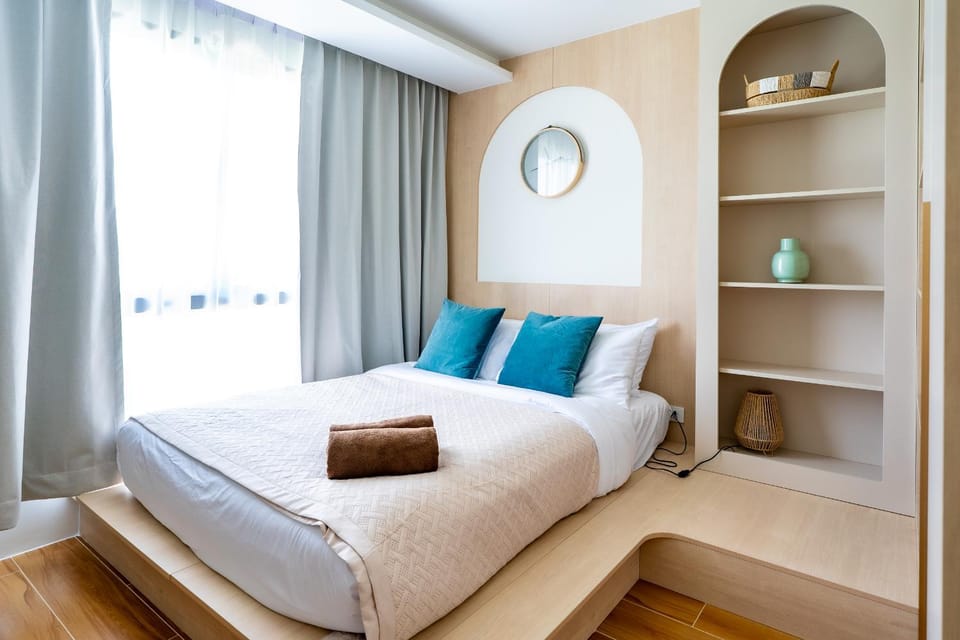 Dream 1 BdR Kamala Beach Free Parking WiFi Gym Apartment in Kamala