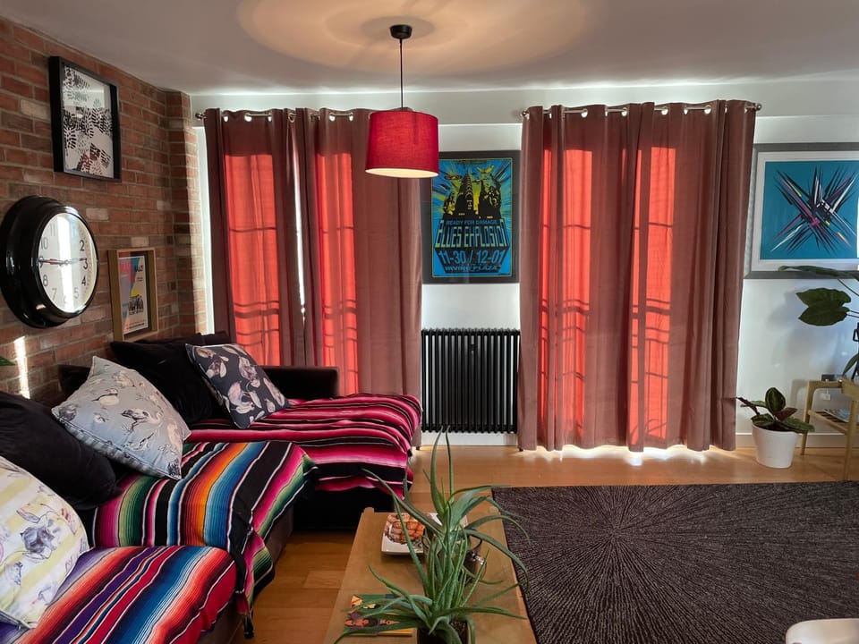 Lovely loft style flat in N16 Apartment in London Borough of Islington