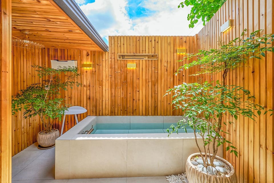 HT Tailored Service Urban Retreat Gym and Garden House in Seoul