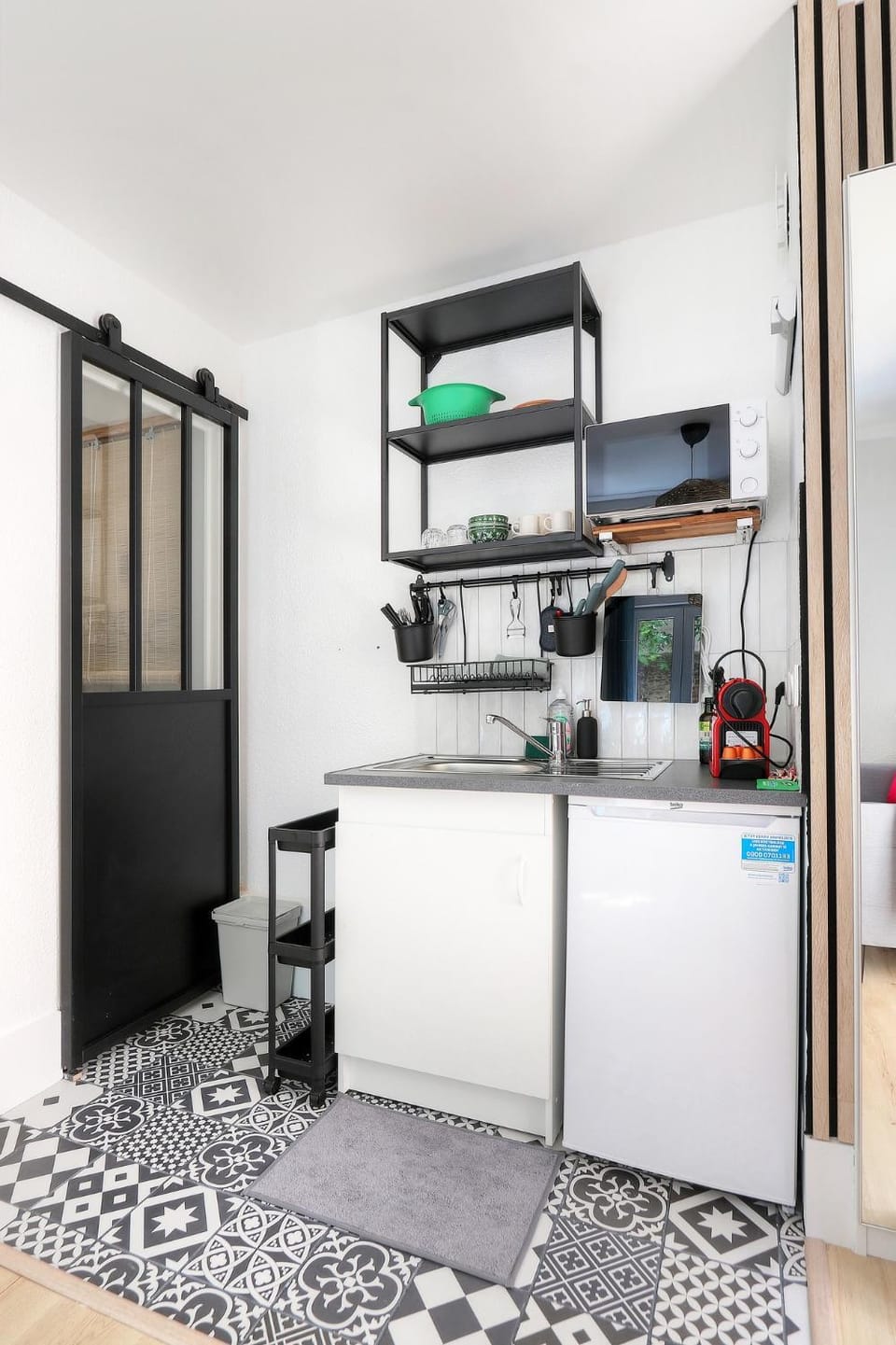 Kitchen or kitchenette, stove