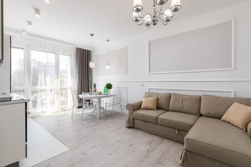 Kitchen or kitchenette, Living room, Seating area, Dining area