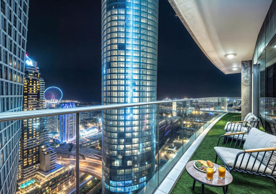 Night, Balcony/Terrace