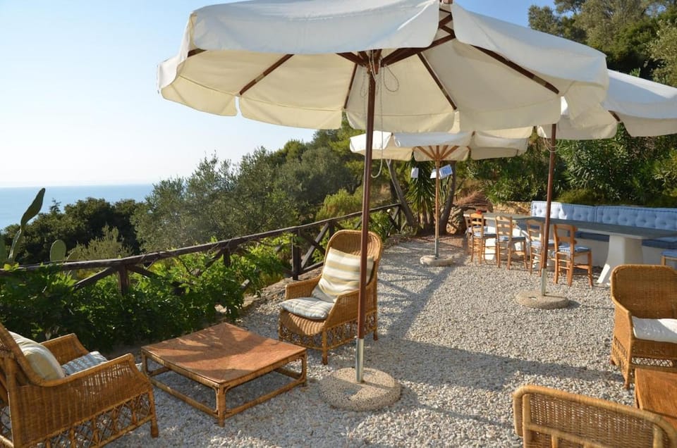 Patio, Seating area