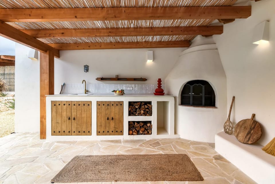Property building, Kitchen or kitchenette, Living room