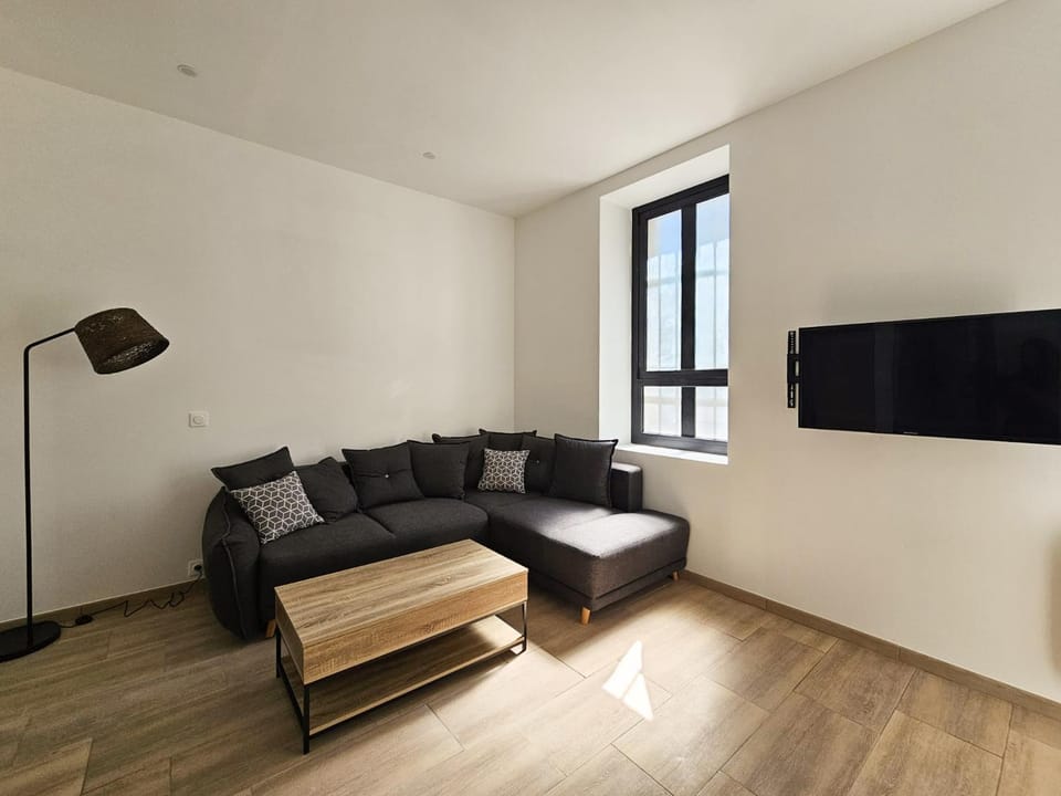 Communal lounge/ TV room, TV and multimedia