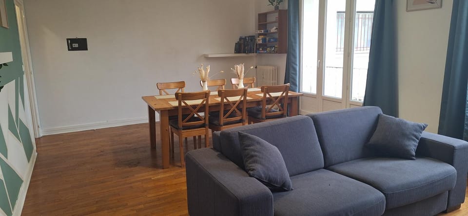 Living room, Seating area, Dining area, heating, internet, pet friendly, safe