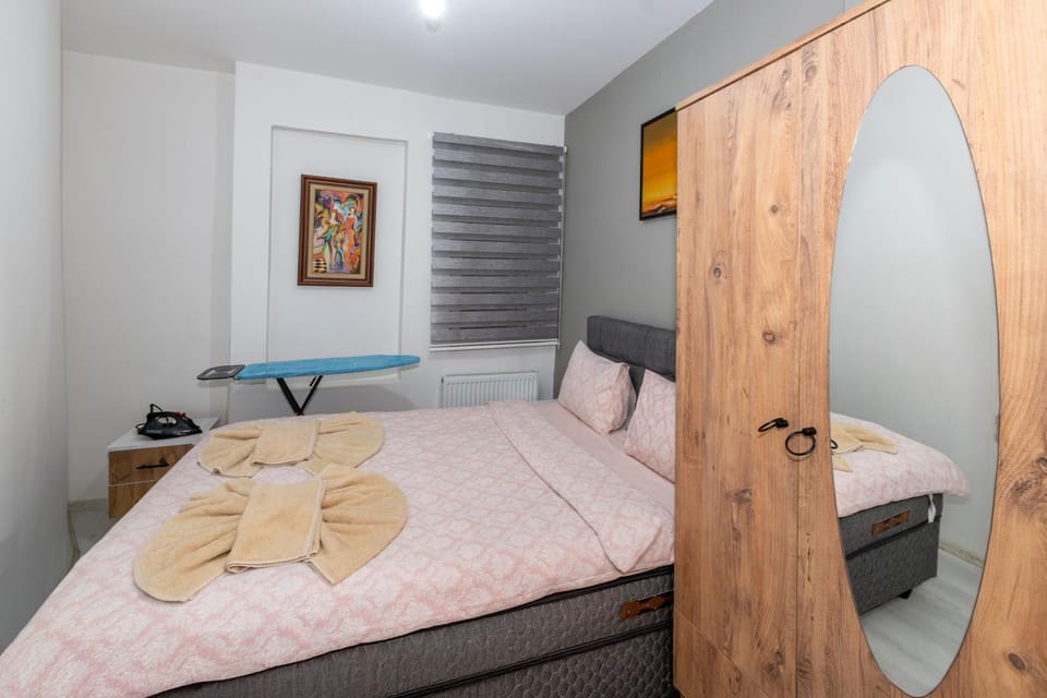 Bed, Bedroom, flat iron, wardrobe