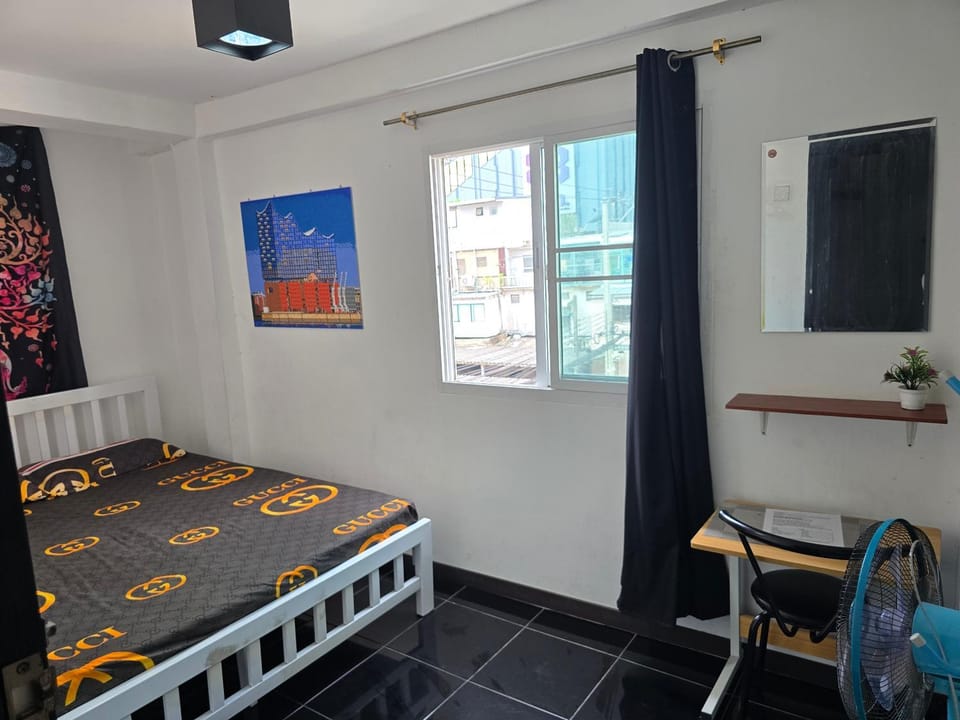 Jatujak Bangkok guesthouse R 03-06 Vacation rental in Bangkok