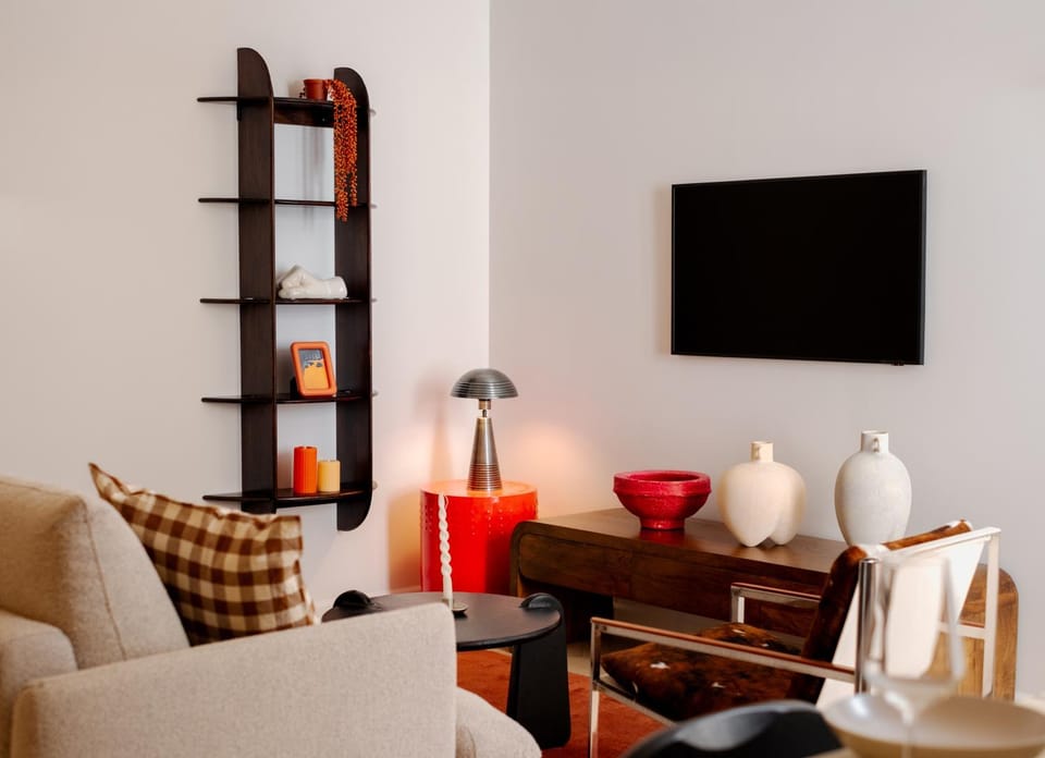 Communal lounge/ TV room, TV and multimedia, Living room, Seating area