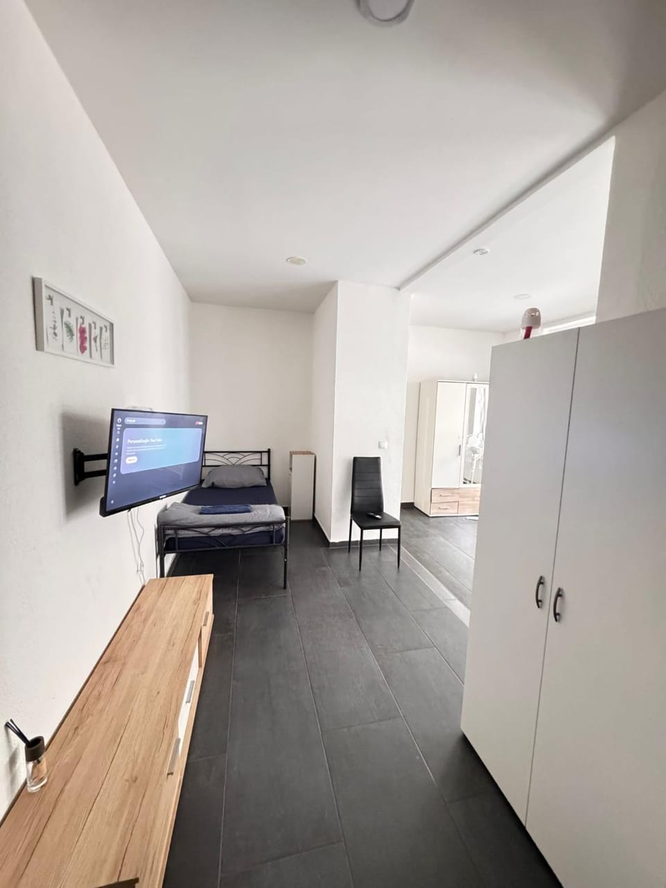 TV and multimedia, Photo of the whole room