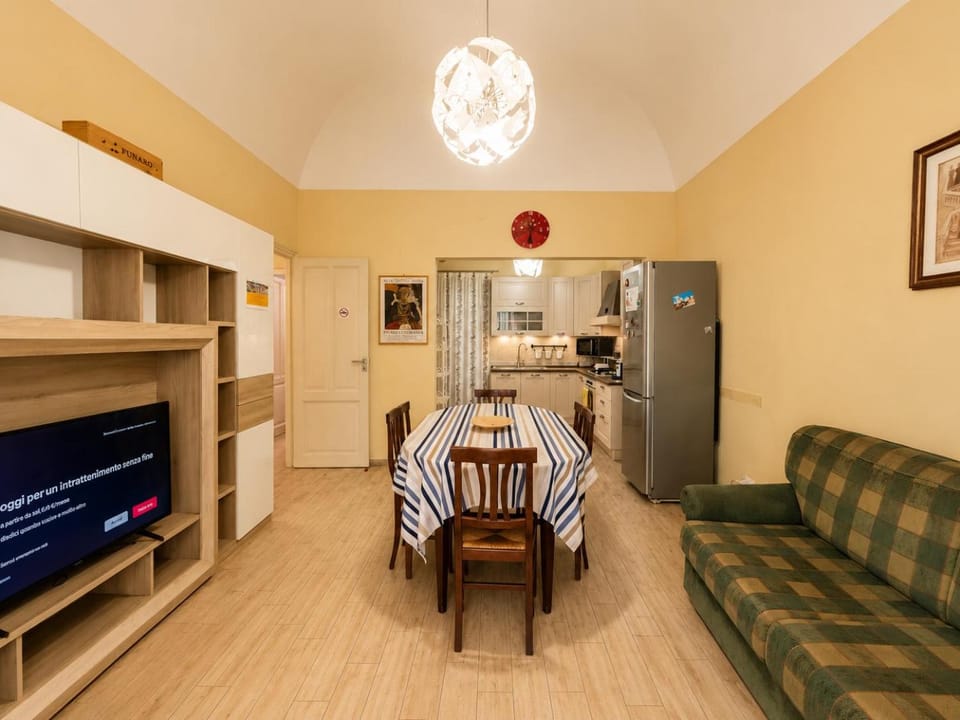 TV and multimedia, Kitchen or kitchenette