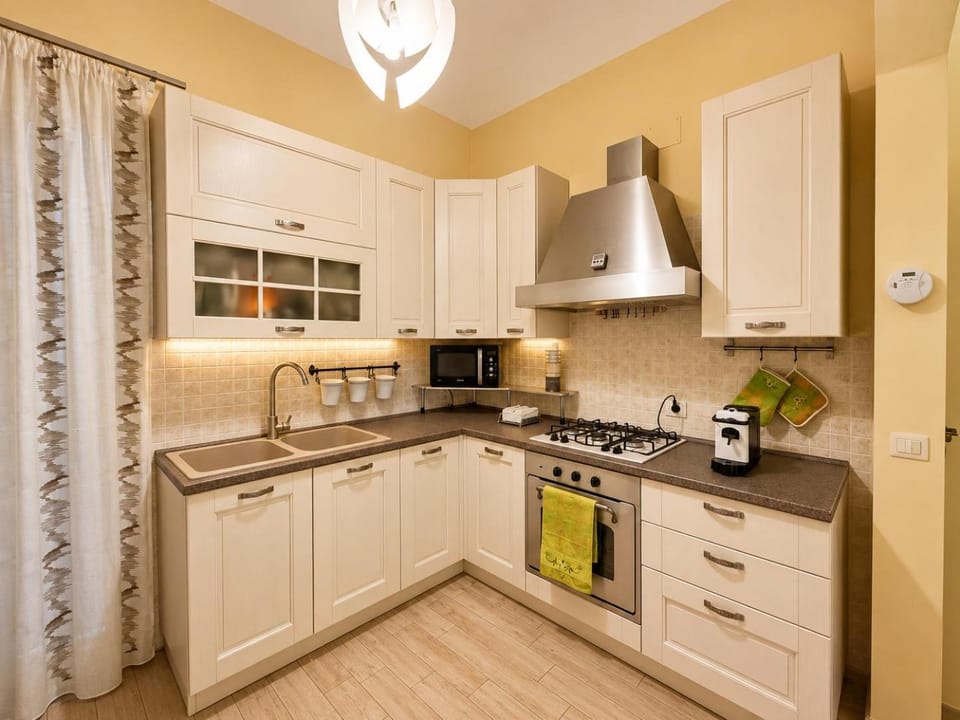 Coffee/tea facilities, Kitchen or kitchenette