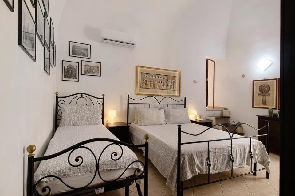 Living room, Bedroom