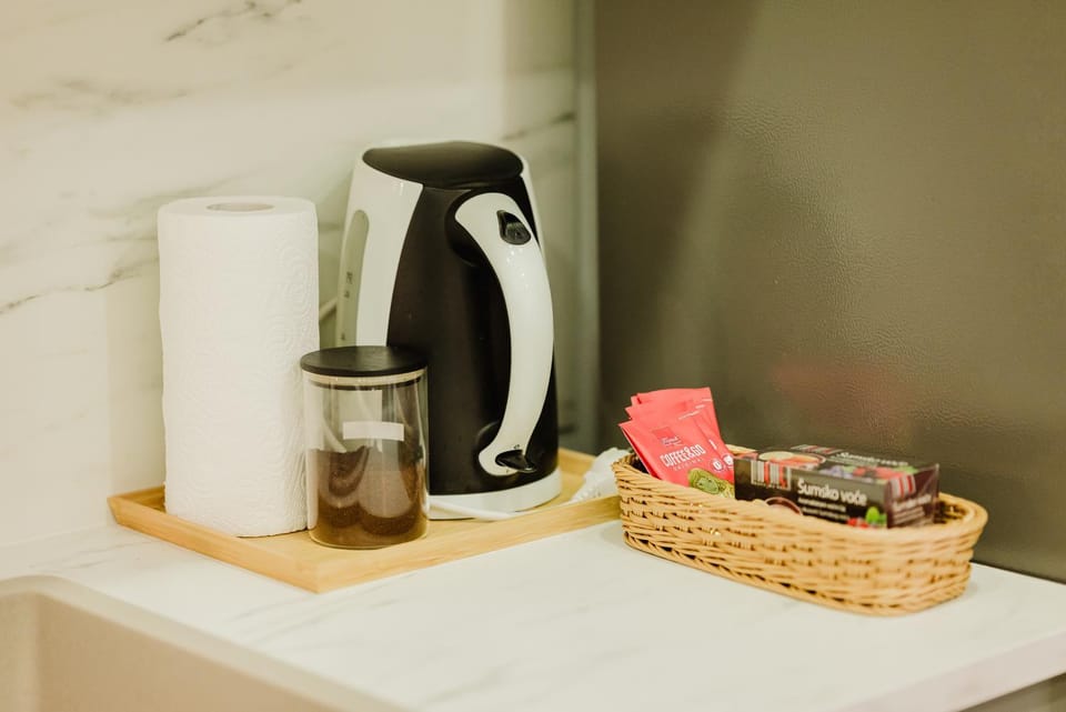 Coffee/tea facilities, Kitchen or kitchenette