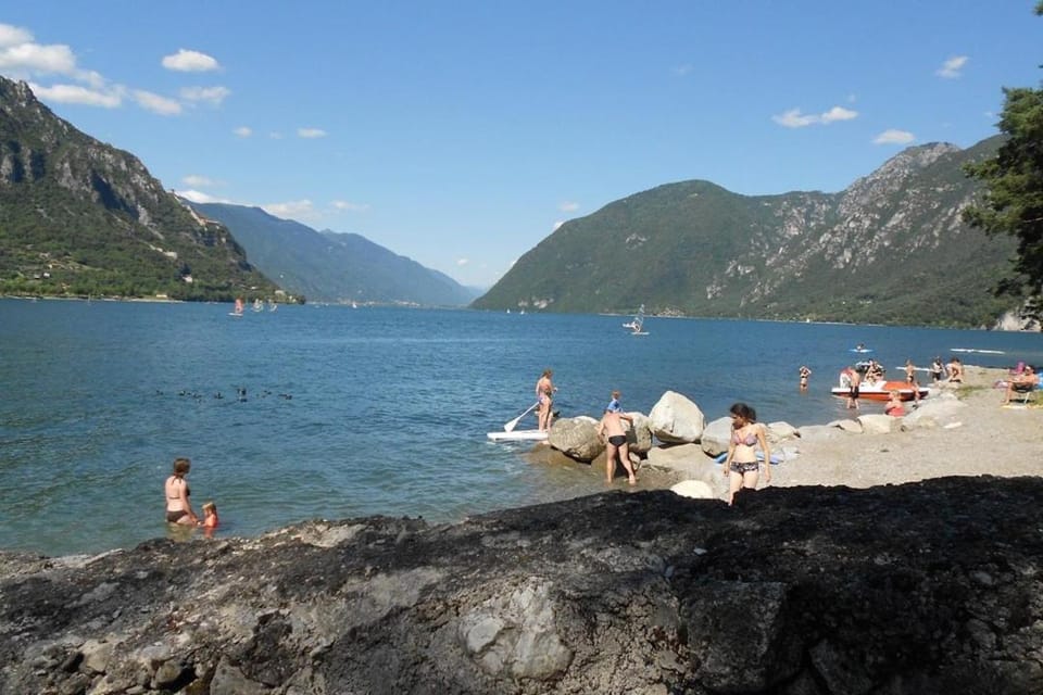 Day, Natural landscape, Beach, Lake view, Mountain view, group of guests