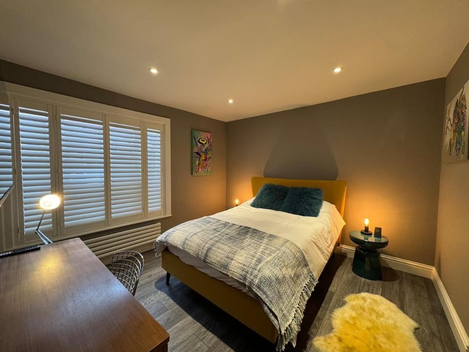 4 Bedroom En-Suite Townhouse House in Lewes District