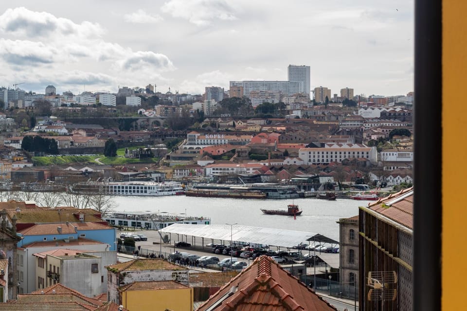 Miragaia Studio w Patio by LovelyStay Apartment in Porto