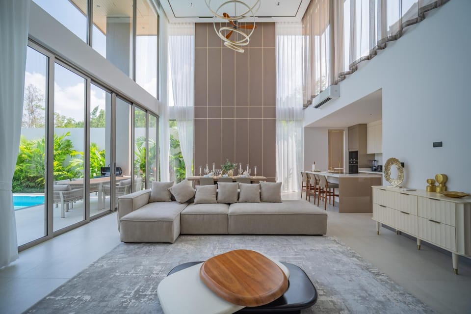 Patio, Kitchen or kitchenette, Living room, Seating area, Dining area, Pool view