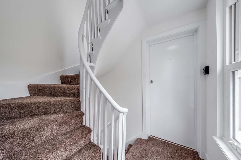 Camberwell Studios, 10 mins to Station Apartment in London Borough of Southwark