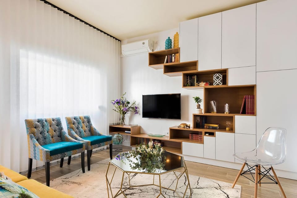 TV and multimedia, Living room, Evening entertainment, air conditioner