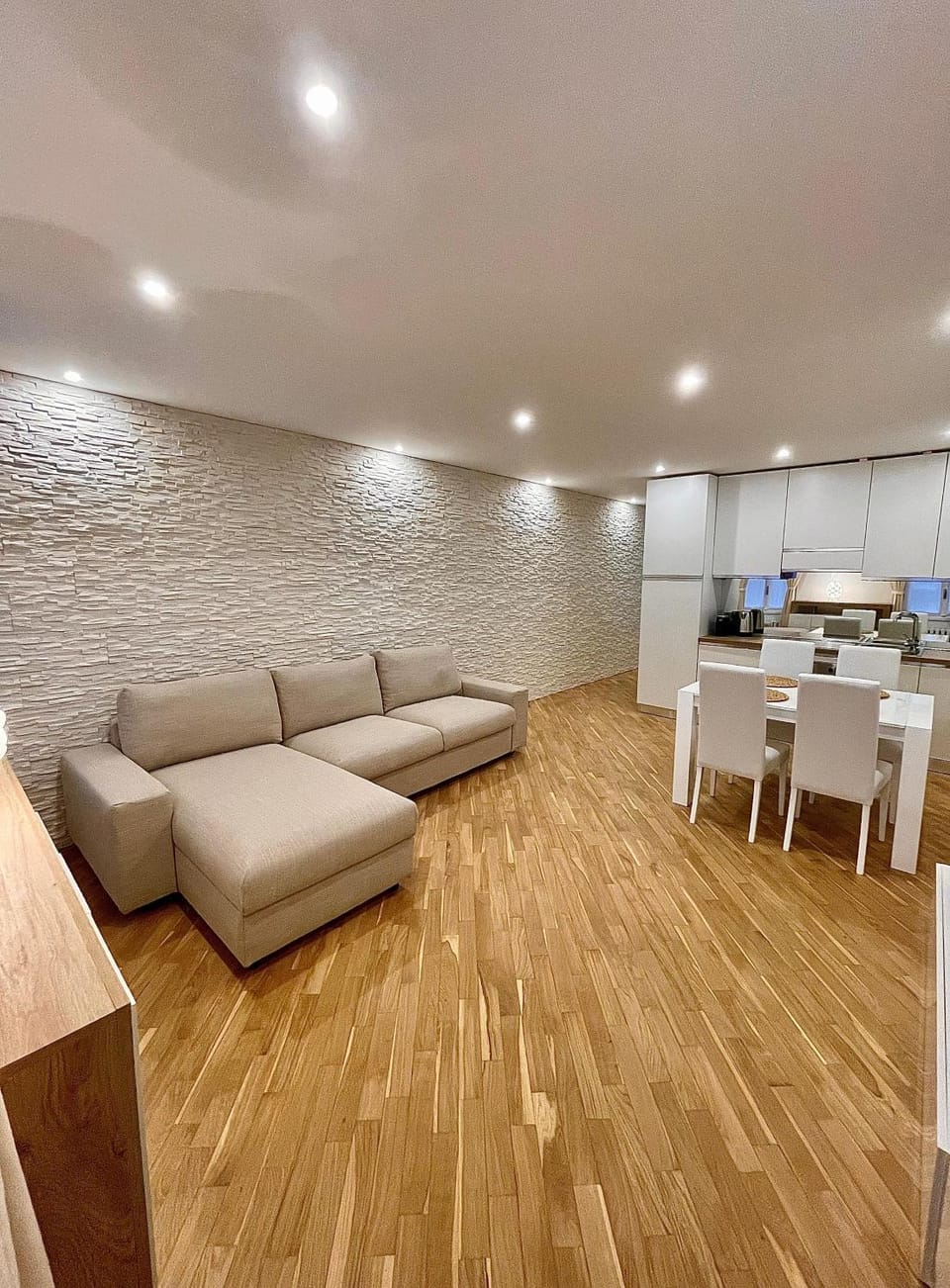 Kitchen or kitchenette, Living room, Seating area, Dining area, stove