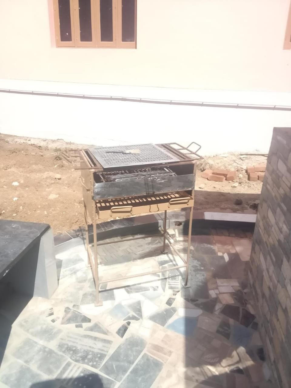 Day, BBQ facilities, Dining area