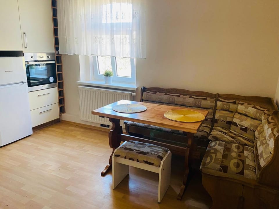 Apartament na Zakrzu Apartment in Lower Silesian Voivodeship