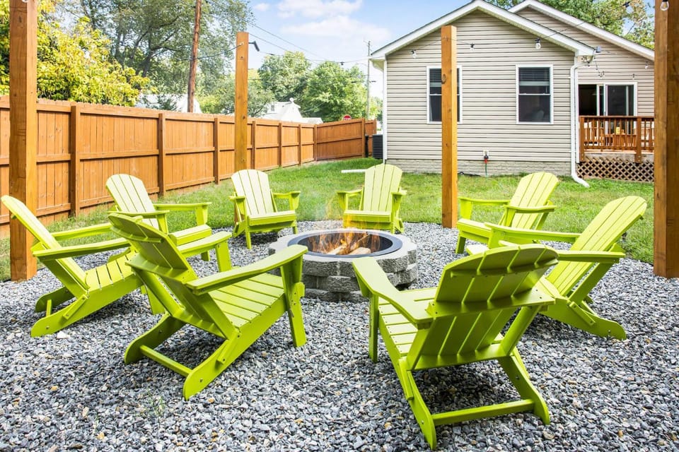 Property building, Garden, Seating area