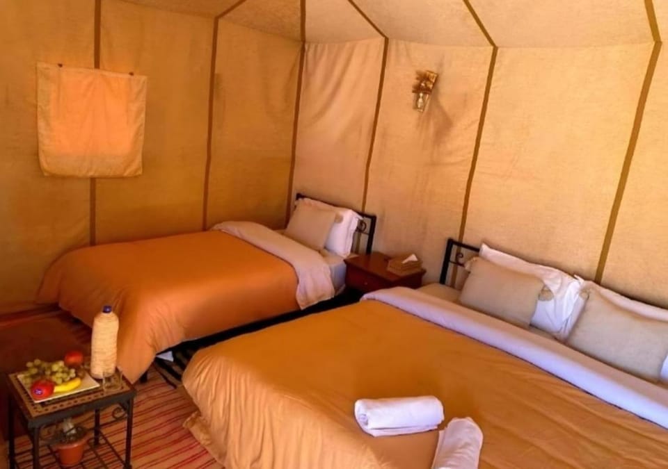Bed, Living room, Photo of the whole room, Seating area, Bedroom, towels