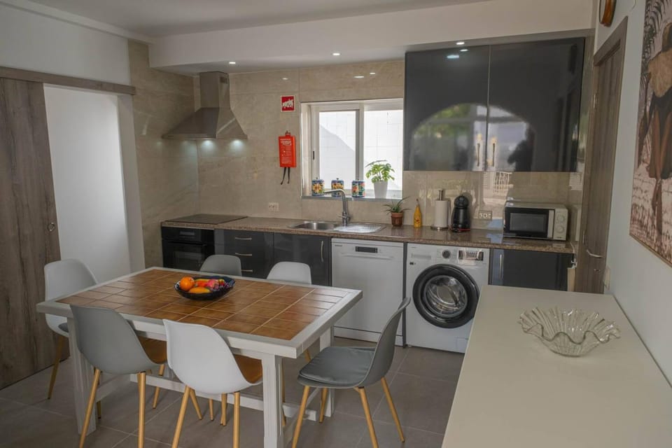 Alvor Lemon House Bed and Breakfast in Alvor