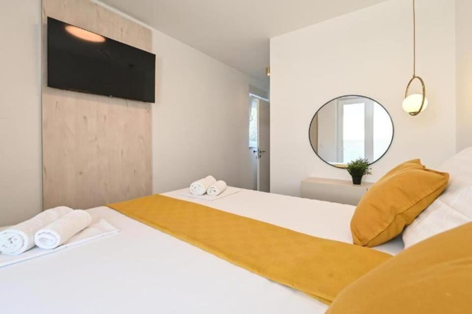 TV and multimedia, Bedroom