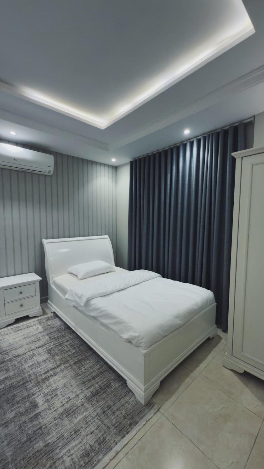 A luxurious unit with clever access and a distinctive location Apartment in Medina
